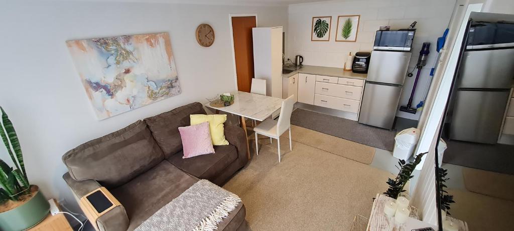 Sunshine Summit - Close to hospital, CBD, Beach - Resim 4