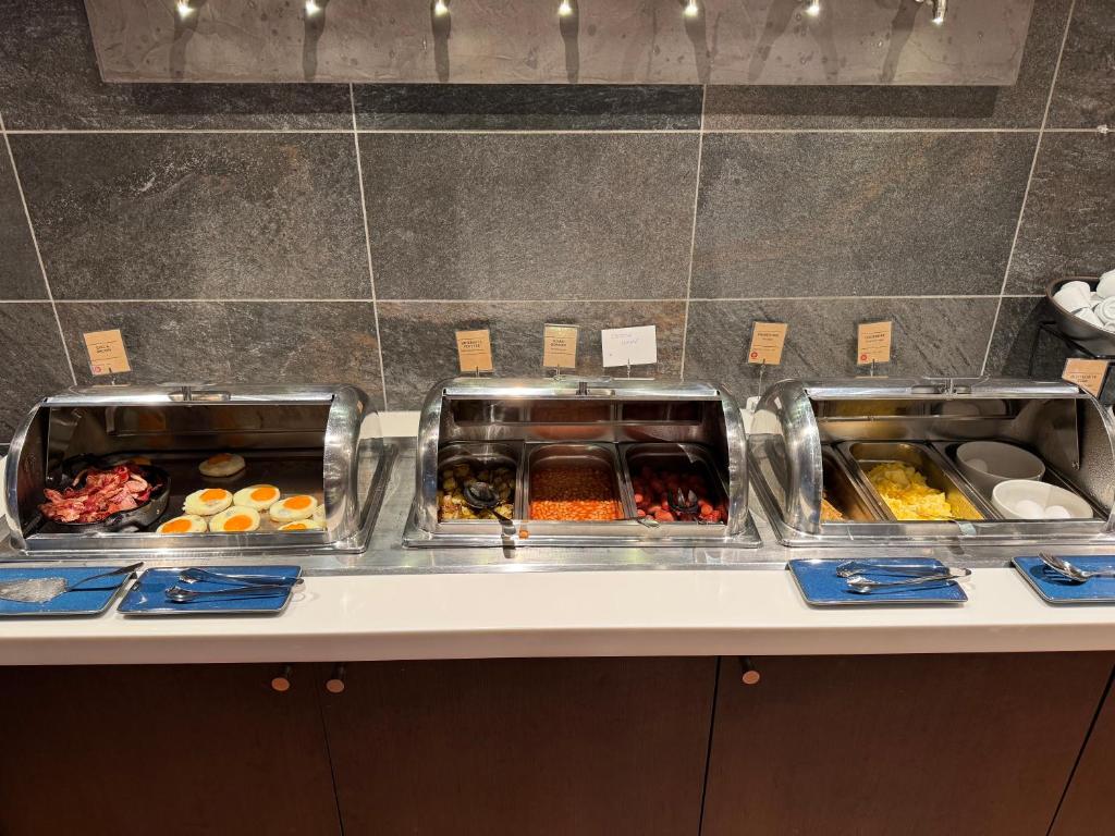 Home Hotel With - Resim 4