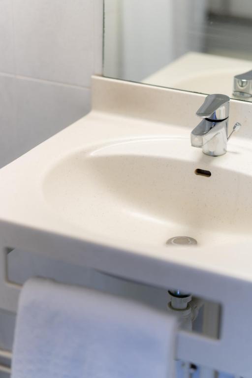 Premiere Classe Bordeaux Nord - Lac - Resim 21