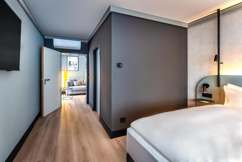 Radisson Hotel Dusseldorf City Center - Resim 14