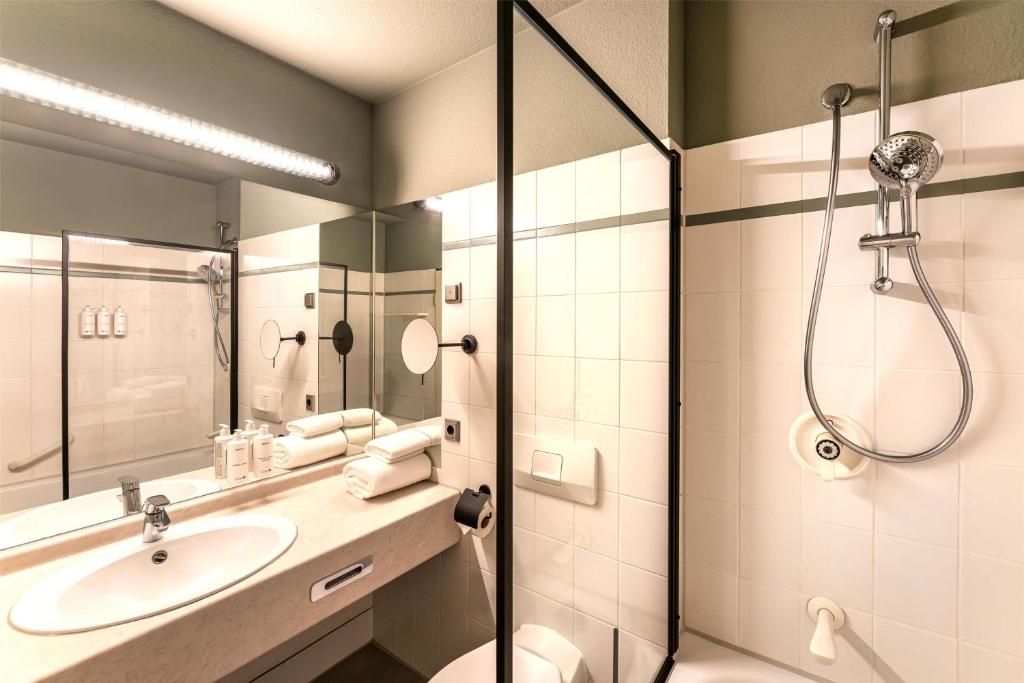 Radisson Hotel Dusseldorf City Center - Resim 18