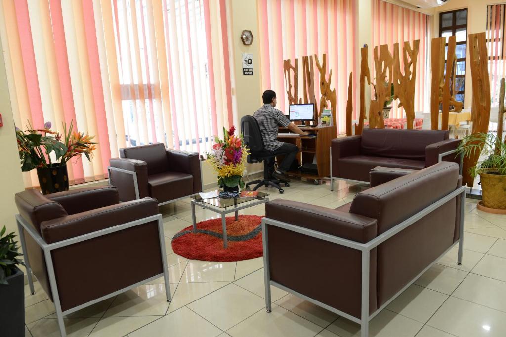 Posezení v ubytování Central Hotel Cayenne