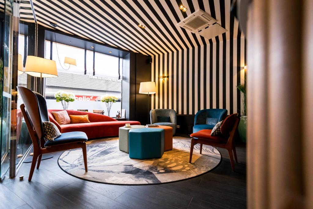 Hôtel Montparnasse Saint Germain - Resim 15