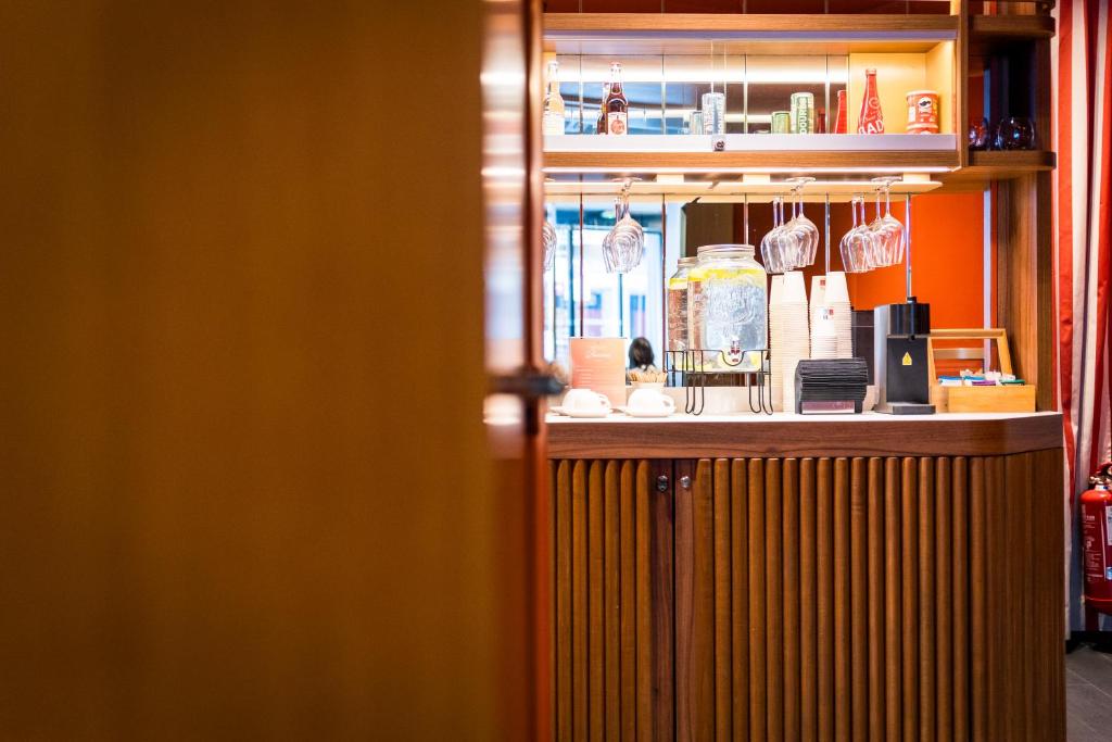 Hôtel Montparnasse Saint Germain - Resim 16