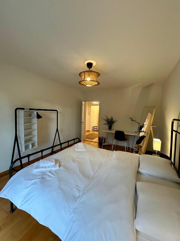 Chic Comfort in a Prime Zurich Location - Resim 15