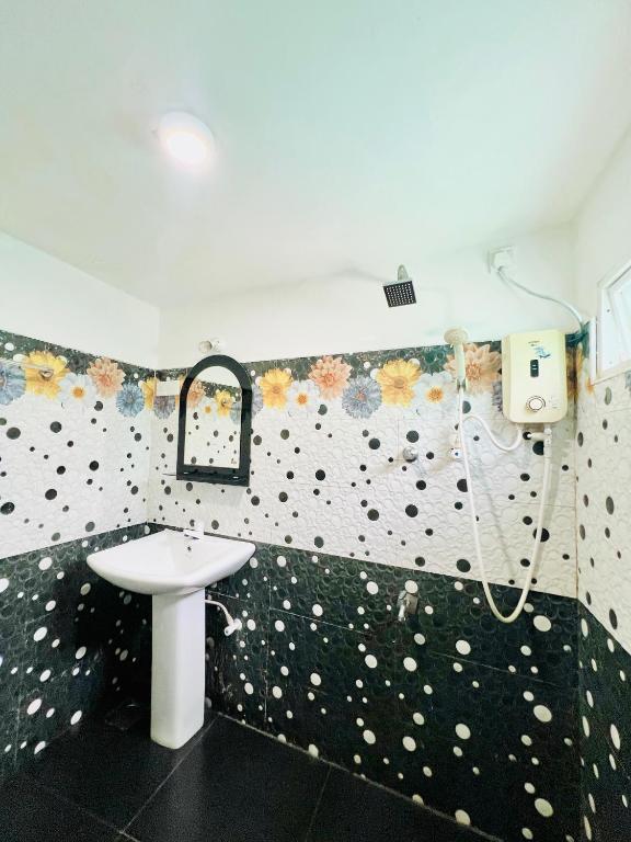 Marcelin Family Villa - 8