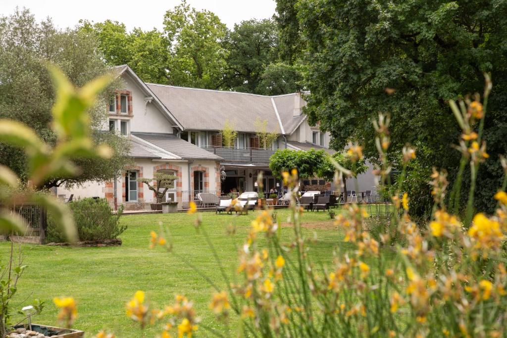 Κήπος έξω από το Le Pavillon - Demeure de prestige avec14 chambres pour 30 pers - Piscine