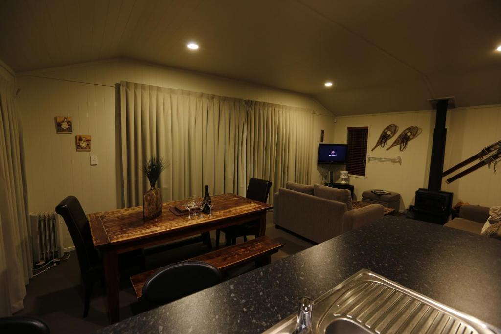 Rocky Mountain Chalets Ohakune - Resim 29