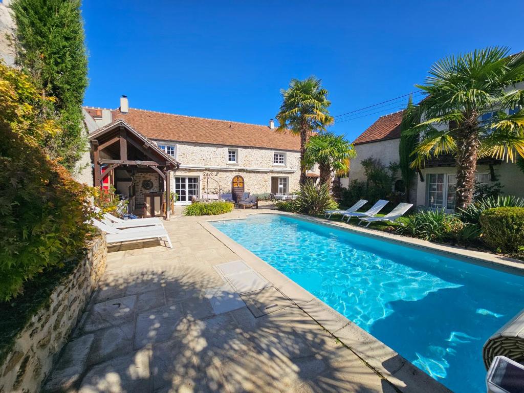 Villa familiale La Finca du champ de l'eau Avec sauna jacuzzi proche de Disney et Paris