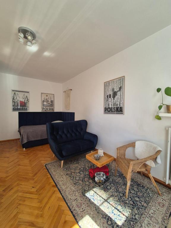 Apartment in Old Town - view of Mariacki Church - 3