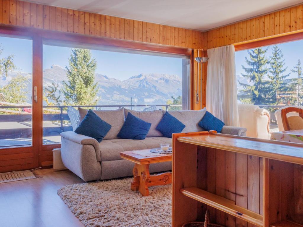 Apartment Aiglon G0 by Interhome
