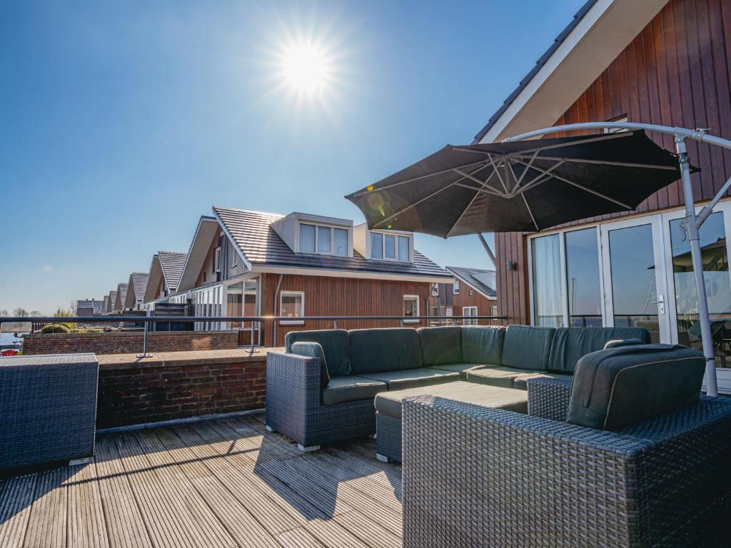 Μπαλκόνι ή βεράντα στο Apartment Oostergeest 2 by Interhome