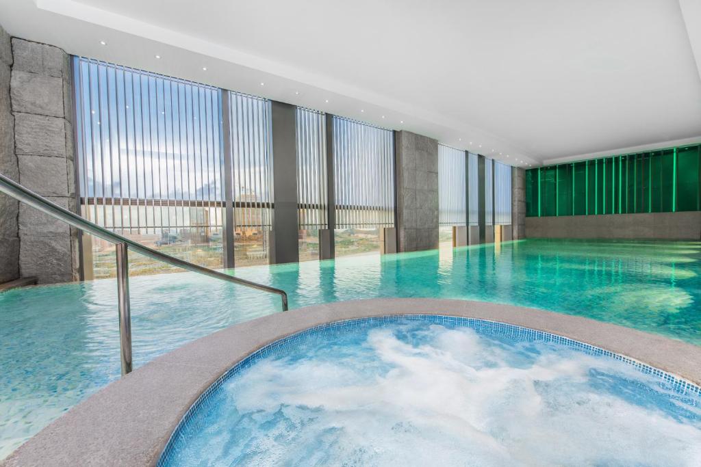 Bazén v ubytování Hotel Okura Macau nebo v jeho okolí