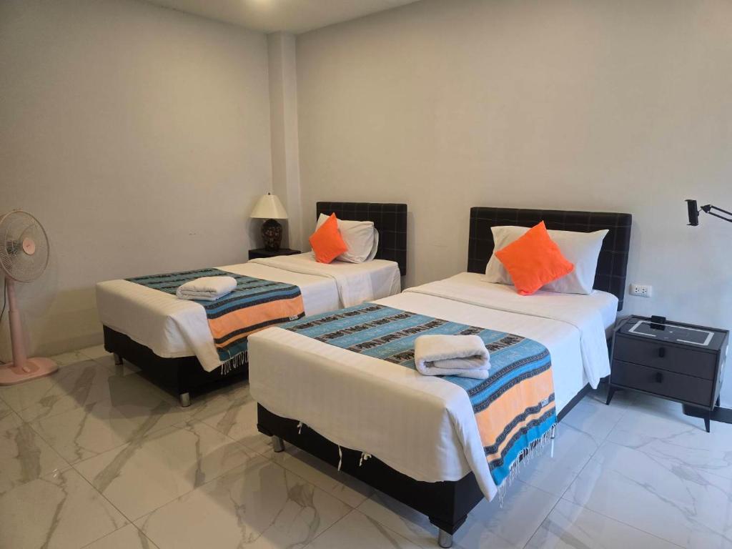 PR ROOM FOR RENT - 14