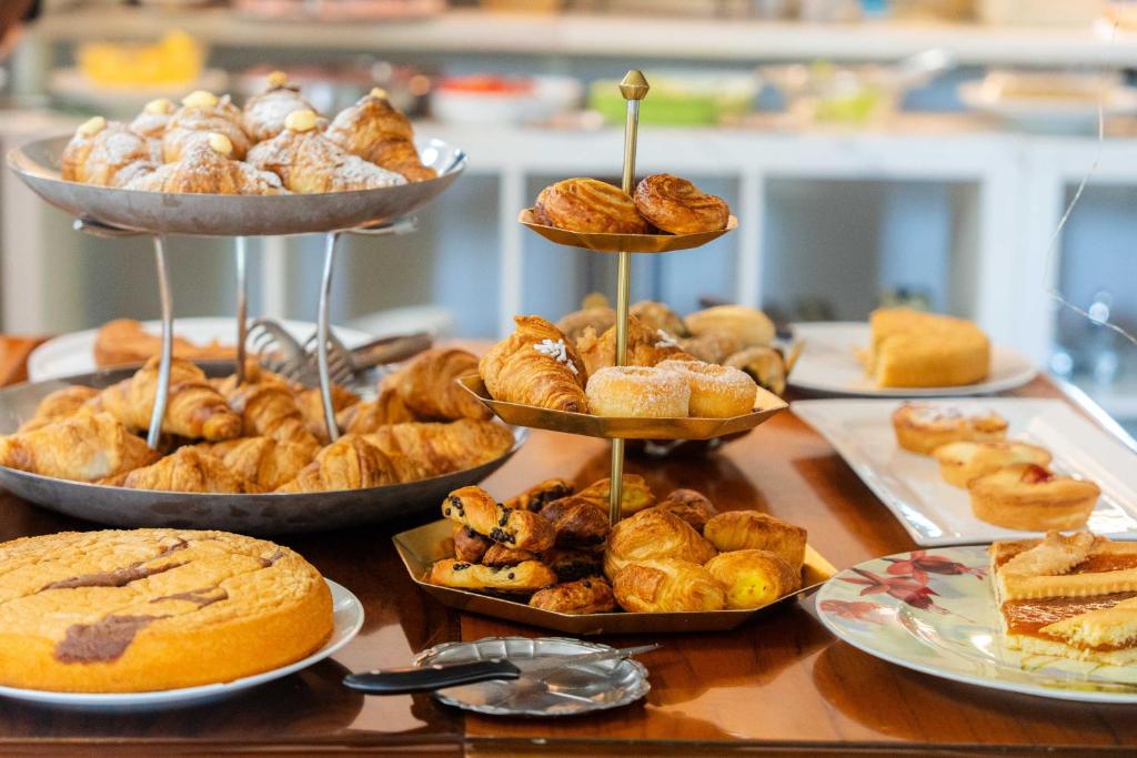 Aparthotel Manolita - Resim 9