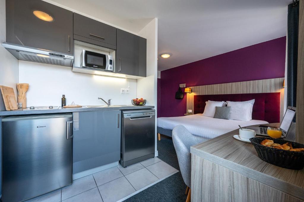 Nemea Appart Hotel Quai Victor Tours Centre - Superior Studio