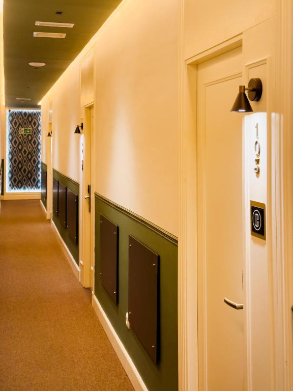 Ópera Stays by Charming - Resim 17