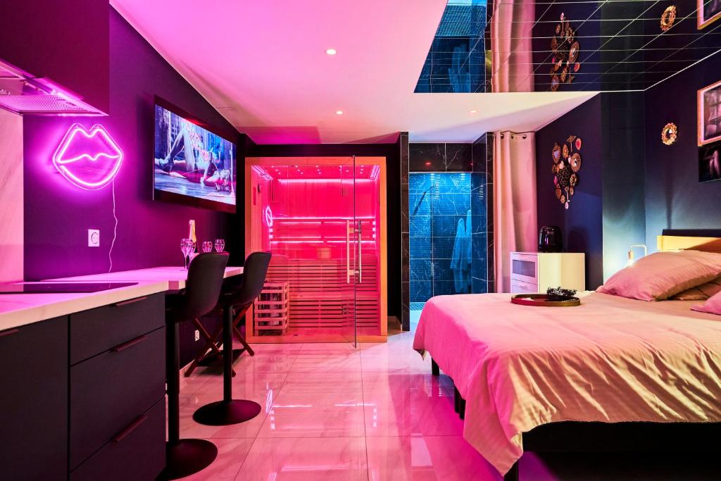 L'Amoria - Suite Romantique moderne avec Jacuzzi & Sauna — photo 2