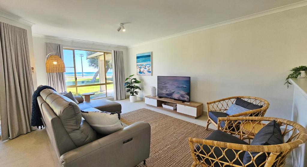 Et tv og/eller underholdning på Pelican Shore Villa 21 - Kalbarri, WA