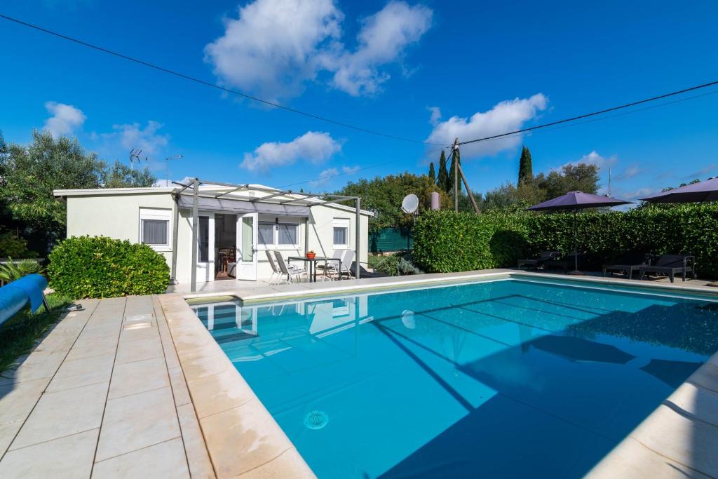 Family friendly house with a swimming pool Rovinj - 24903