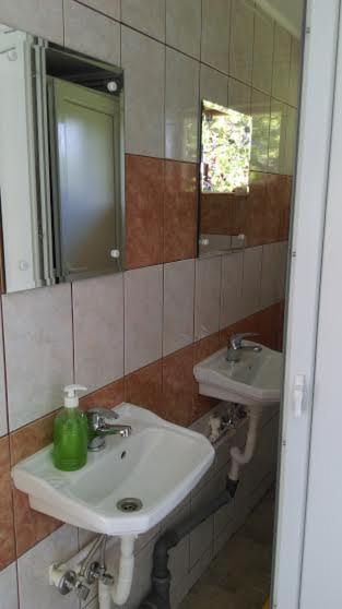 Koupelna v ubytování Călăreții lui Țepes
