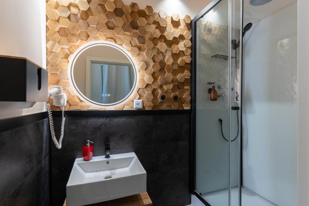 MUE Cubes - Capsule Hotel - Resim 4