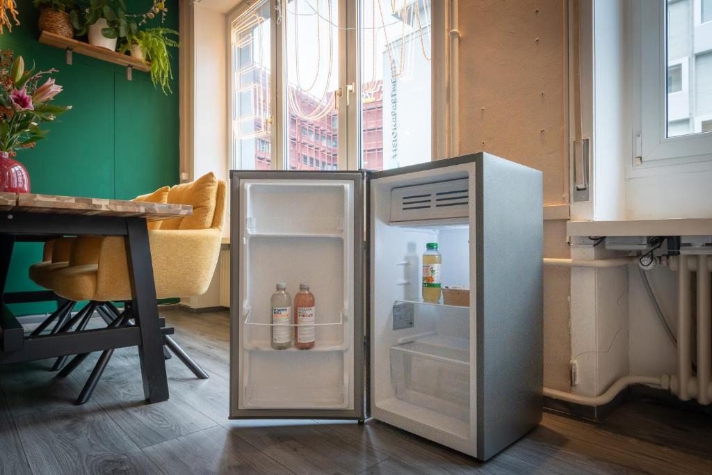 MUE Cubes - Capsule Hotel - Resim 11