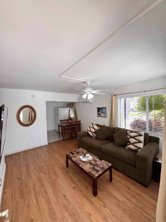 Coral Key Inn - Suite De Un Dormitorio - No Fumadores