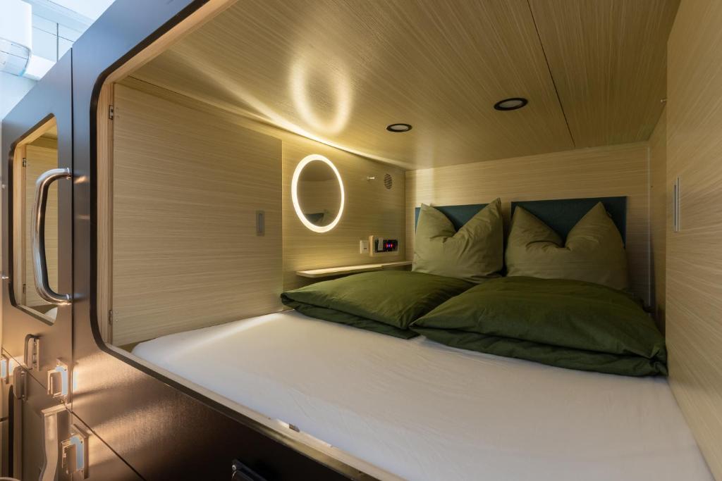 MUE Cubes - Capsule Hotel - Resim 31