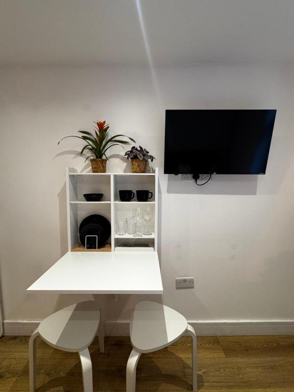 Townhouse Studio with Kitchen & Ensuite - Great Location - Resim 26