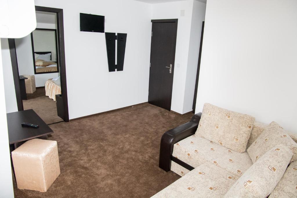 Posezení v ubytování Hostel Karisma
