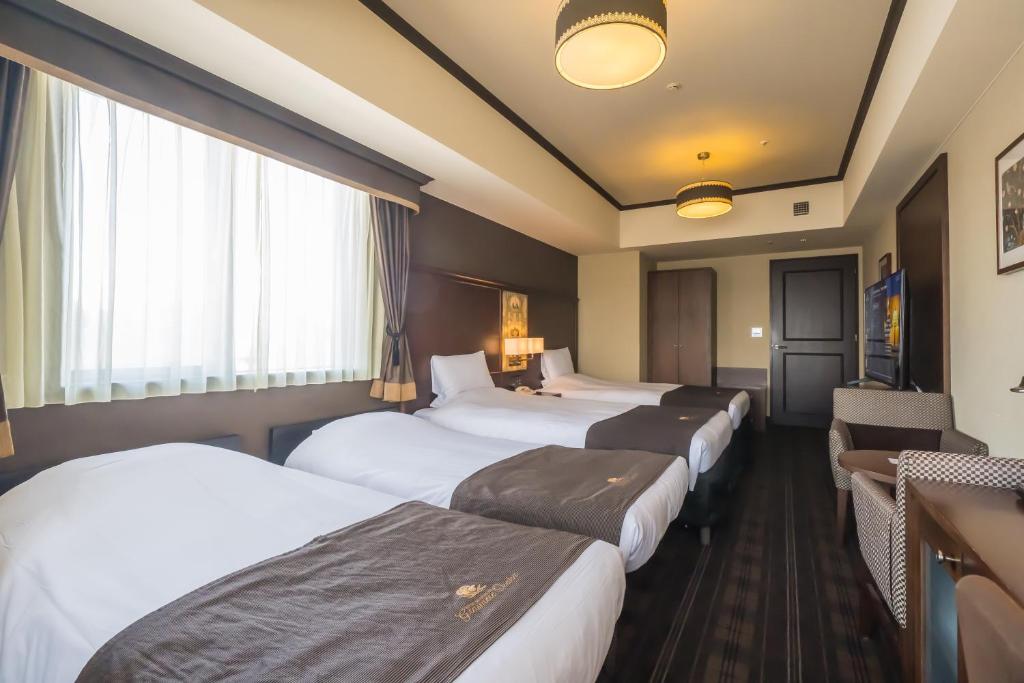 Hotel Monterey Grasmere Osaka - 
