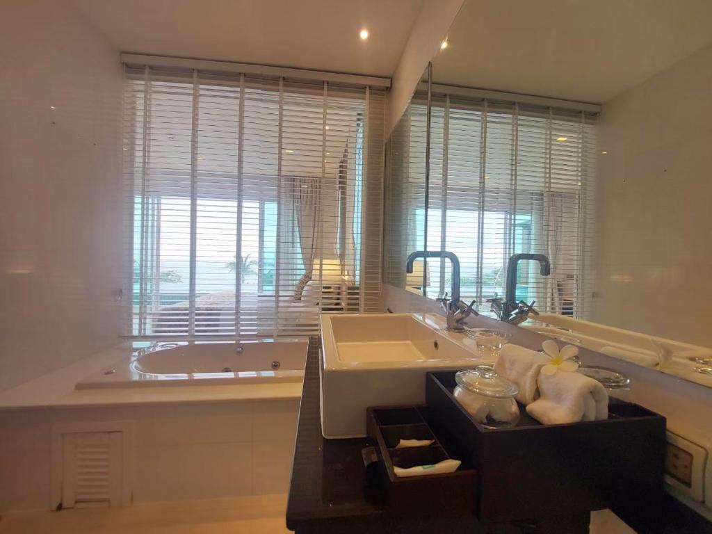 Luxury Residence Klong Muang Beach Front , Krabi - Resim 36