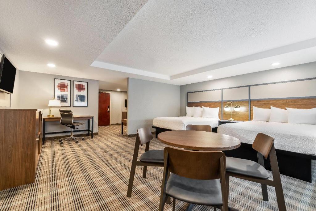 AmericInn by Wyndham Mounds View Minneapolis - Suite Premier Avec 2 Lits Queen-Size - Non-Fumeurs