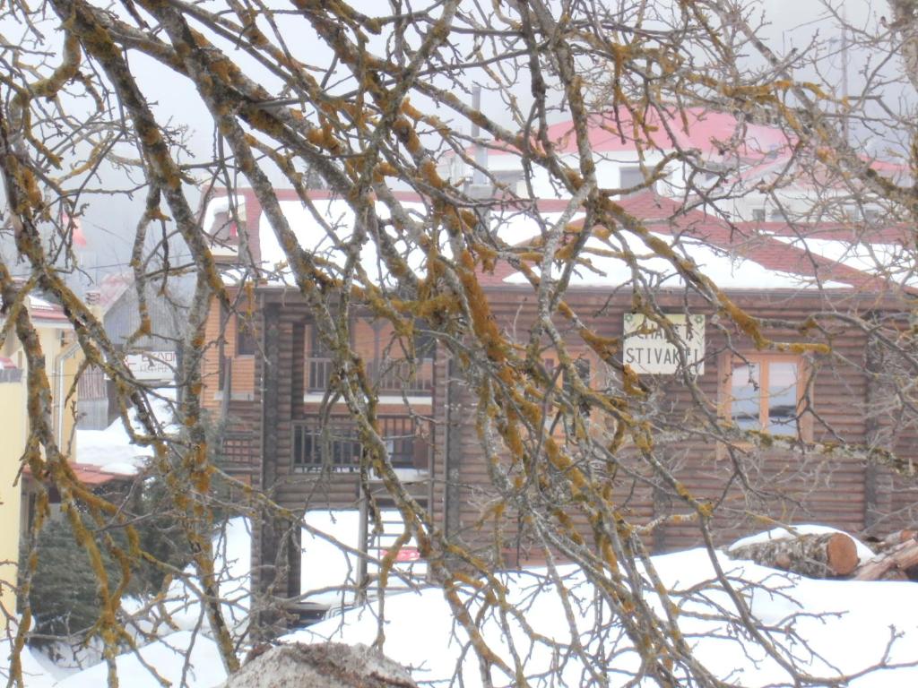 Stivakti Chalet v zimě