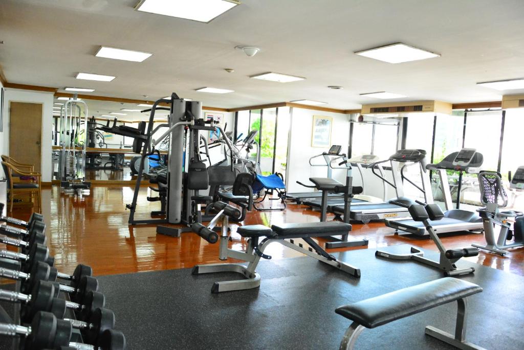 Fitness centrum a/nebo fitness zařízení v ubytování Trinity Silom Hotel