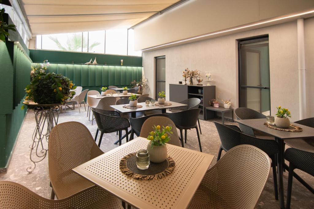 ALEXANDRA Boutique Residence Downtown - Resim 14