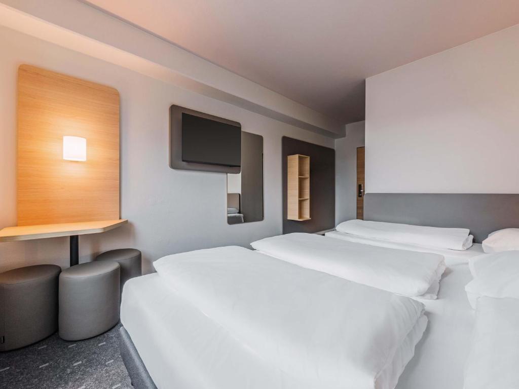 B&B HOTEL Rastatt - Triple Room