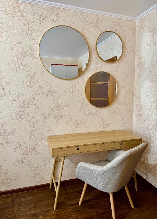 Hotels: z troma okremymy spalniamy! Tretii poverkh, remont! Apartments, Cherkasy
