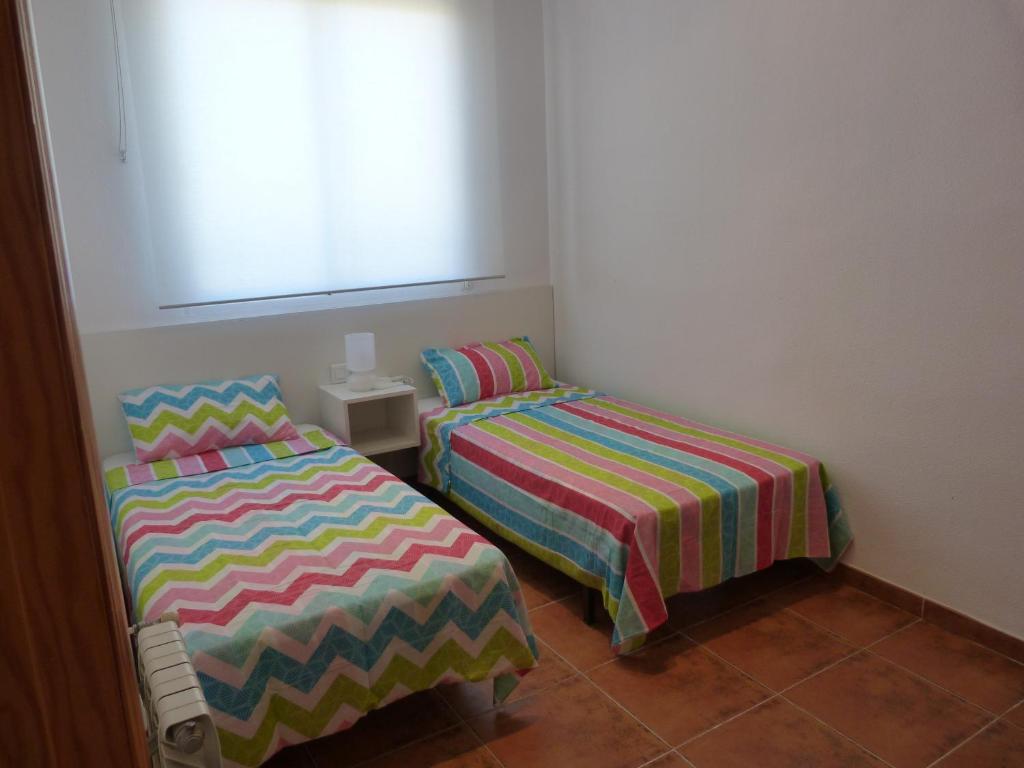 Adosado Calle Mar Cantabrico, Puebla de Vallbona – Updated ...