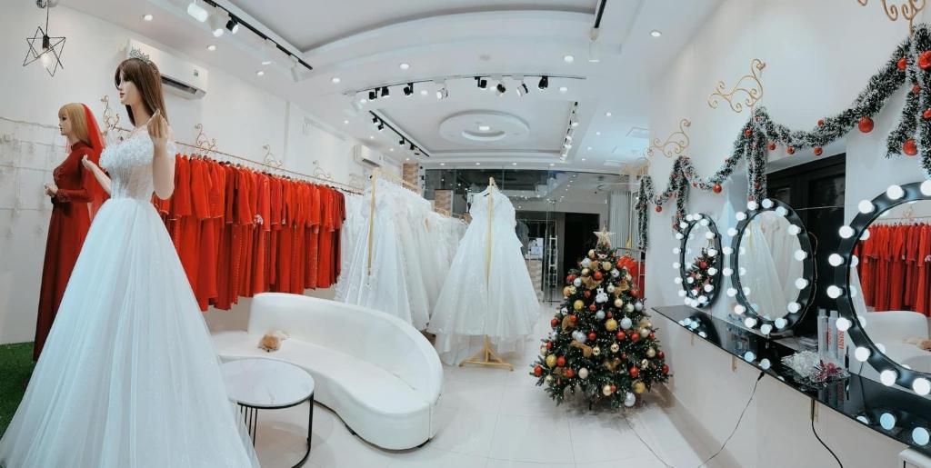 Fotografie z fotogalerie ubytování Mika Wedding's Room v destinaci Dien Ban