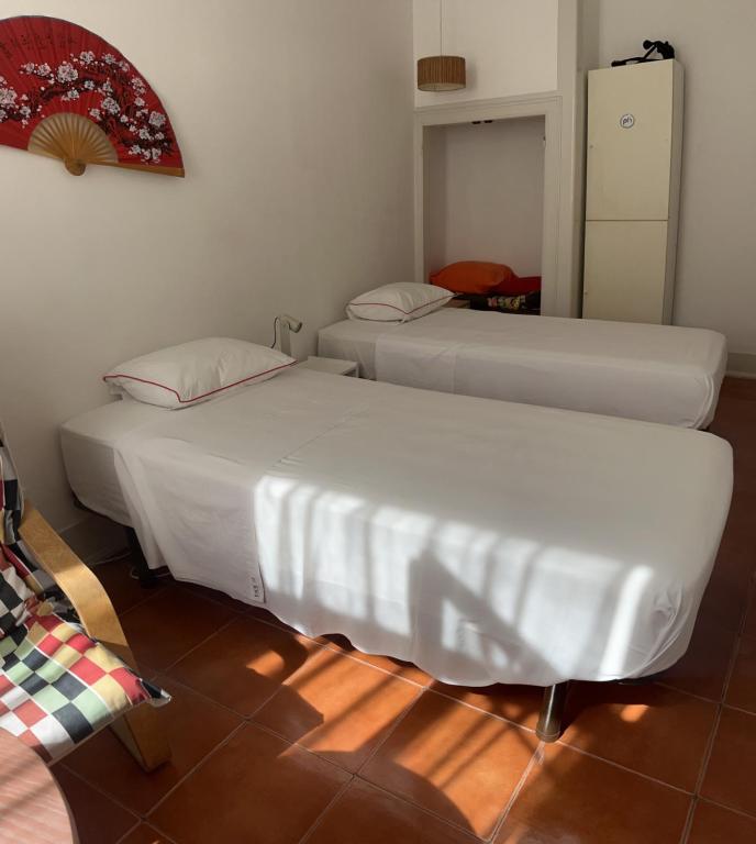 Afbeelding uit fotogalerij van Peniche Hostel in Peniche