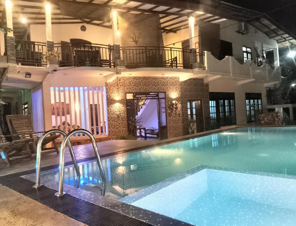 Bazén v ubytování Neo Grand Villa nebo v jeho okolí