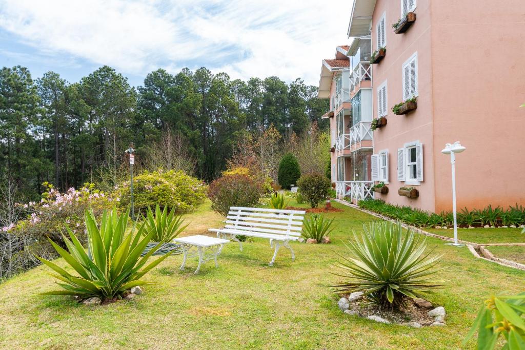 Κήπος έξω από το Apartamento Sobre as Nuvens