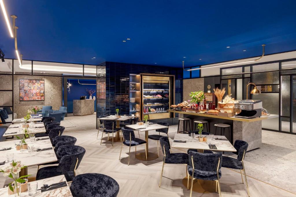 Hotel Indigo Melbourne Little Collins - Resim 37