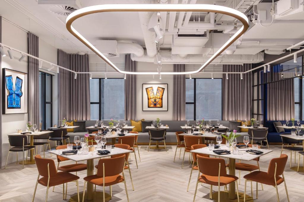 Hotel Indigo Melbourne Little Collins - Resim 4