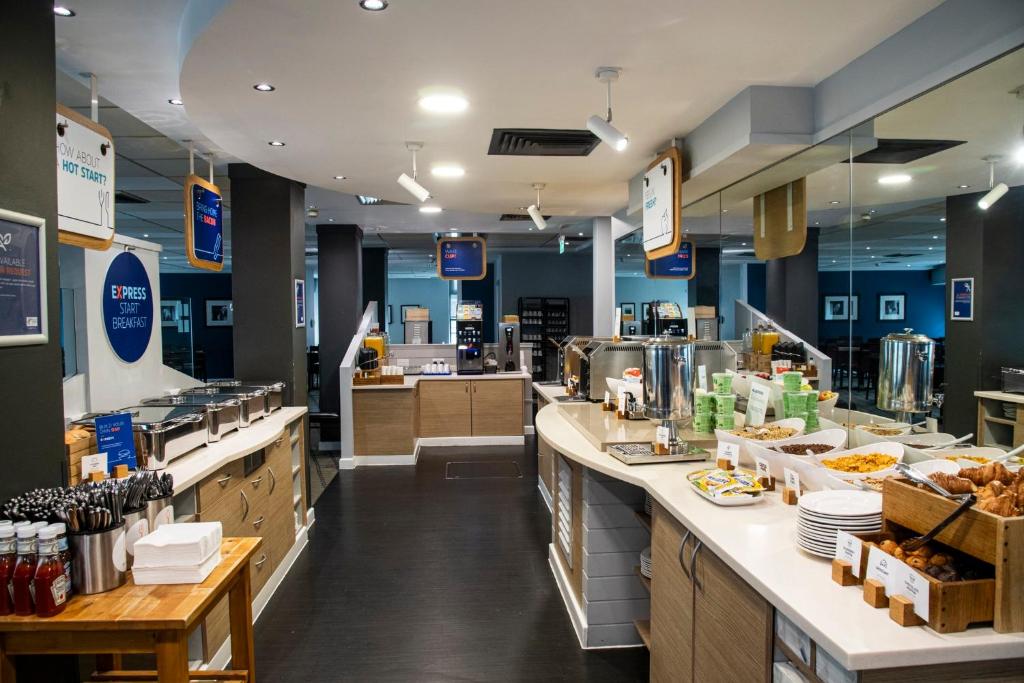 Holiday Inn Express - Glasgow - City Ctr Riverside by IHG - Resim 42