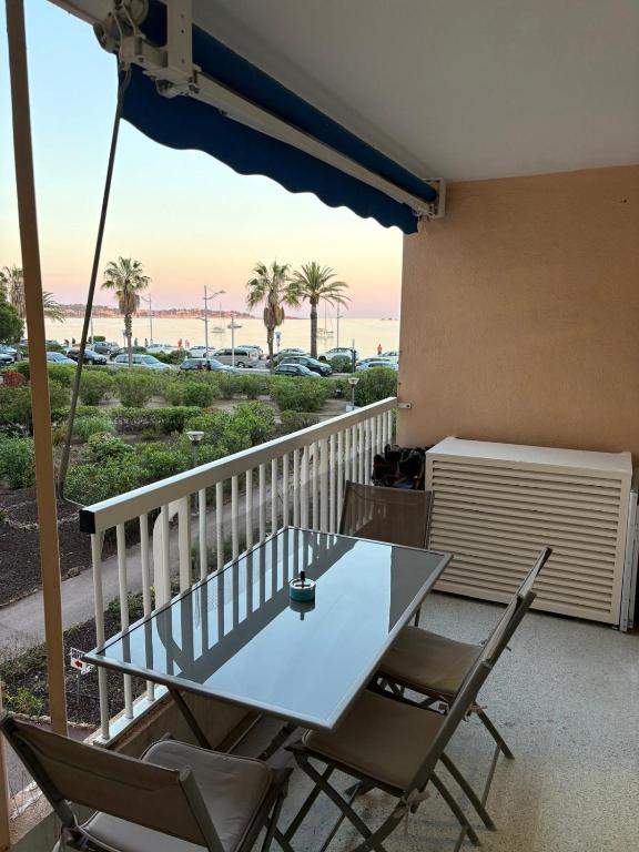 Appartement 2 chambres front de mer 40m plage vue mer clim - Fréjus plage