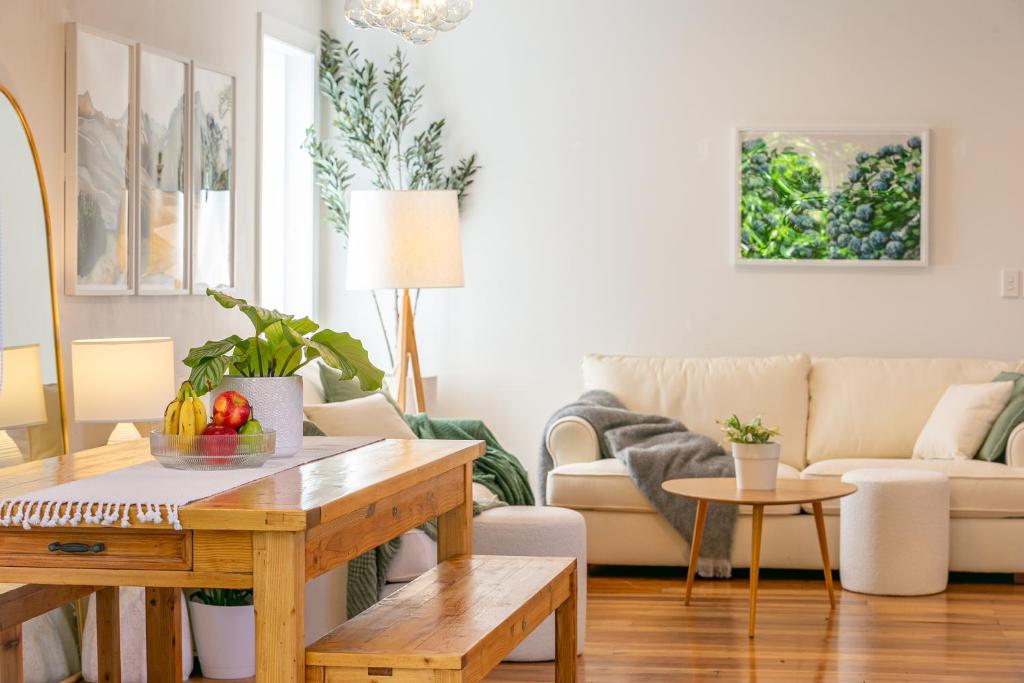 Leafy Wadestown Retreat Near CBD, Stadium, Ferry and Free Double Garage - Resim 1