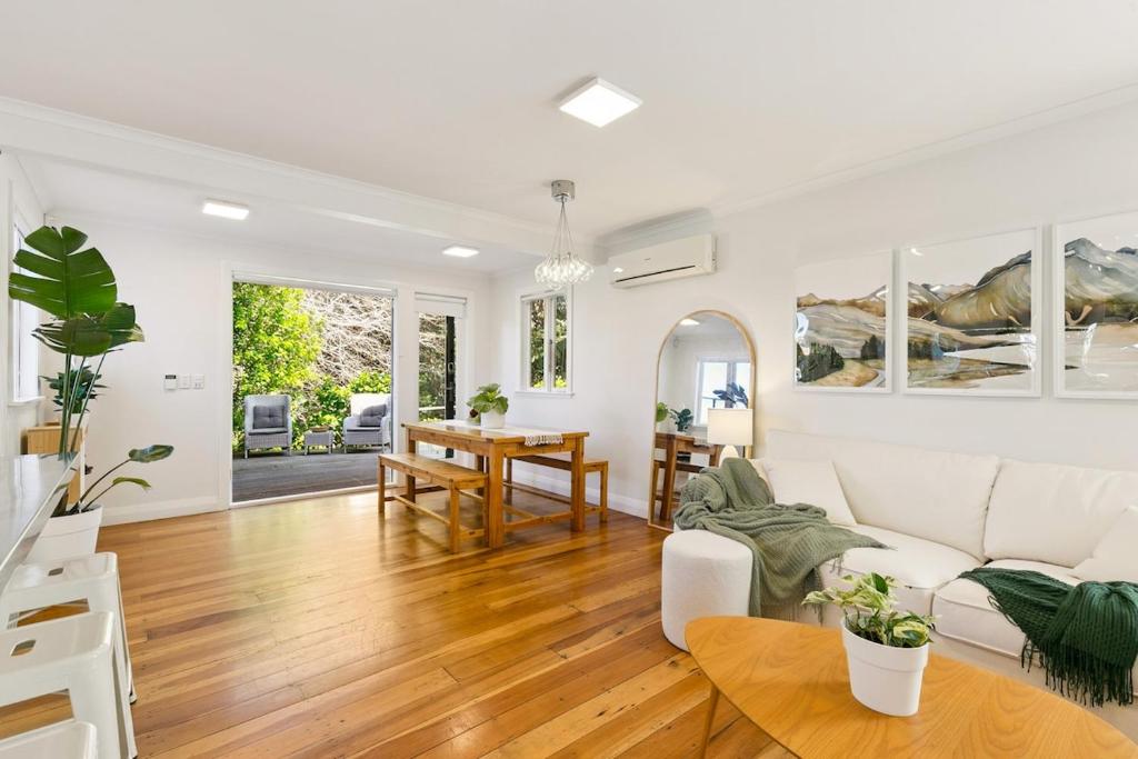 Leafy Wadestown Retreat Near CBD, Stadium, Ferry and Free Double Garage - Resim 12